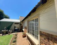 3 Bedroom 2 Bathroom Sec Title for Sale for sale in Heuwelsig Estate