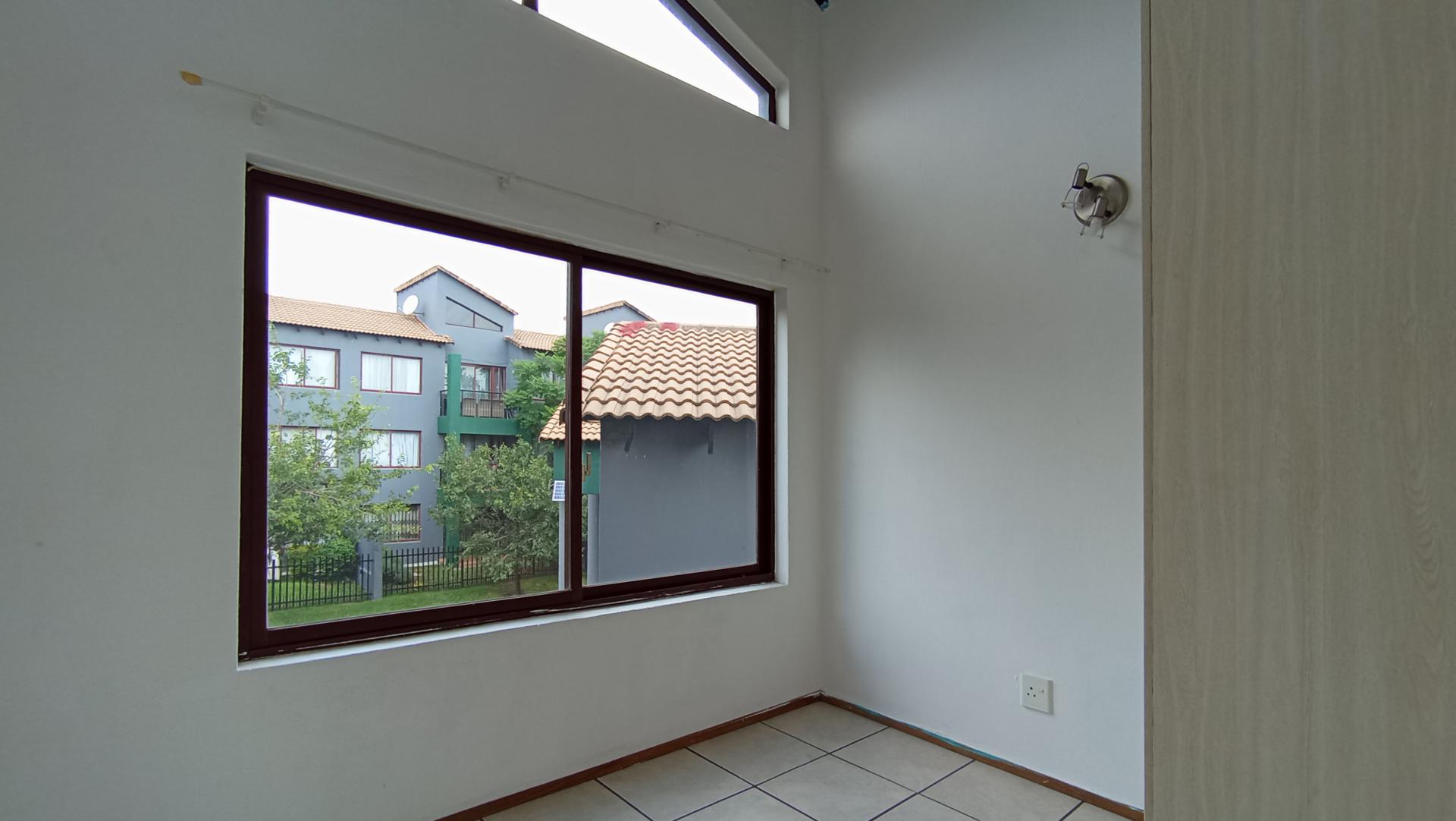 Bed Room 2 - 7 square meters of property in Honeydew