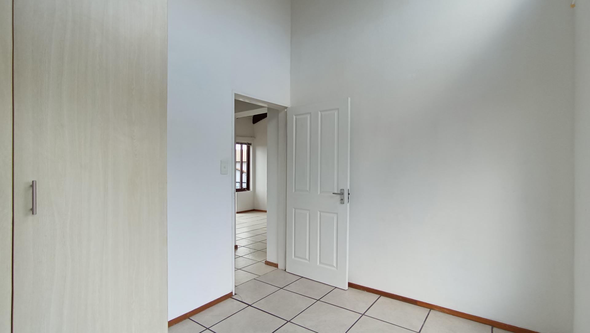 Bed Room 2 - 7 square meters of property in Honeydew