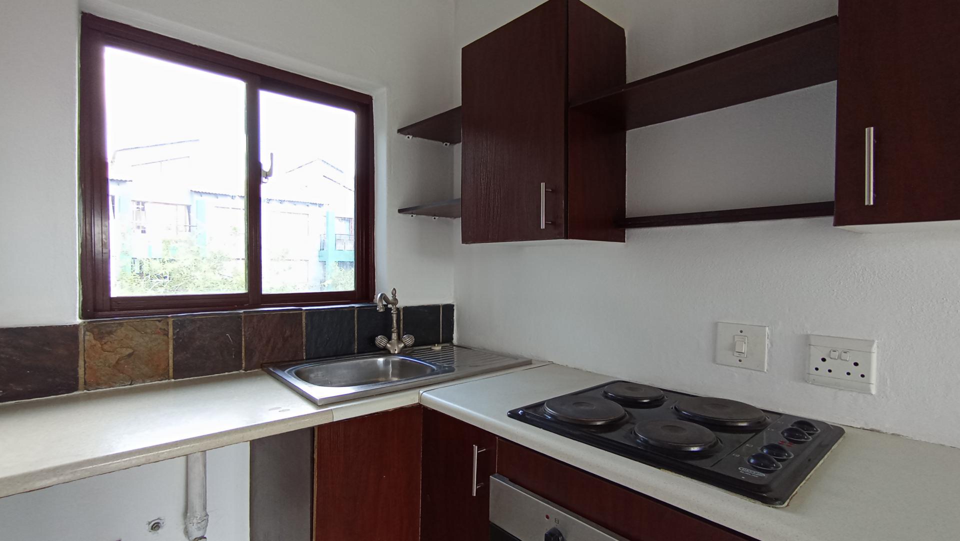 Kitchen - 4 square meters of property in Honeydew