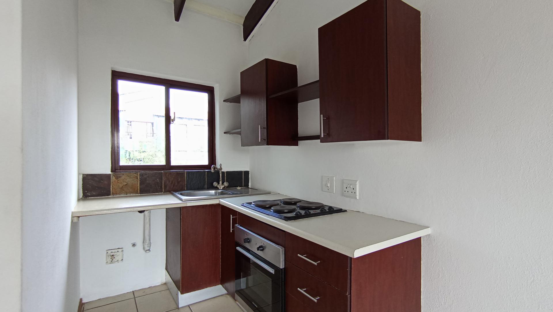 Kitchen - 4 square meters of property in Honeydew
