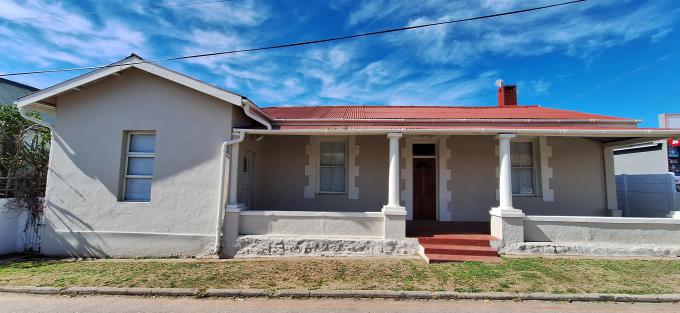 3 Bedroom House for Sale For Sale in Albertinia - MR669048