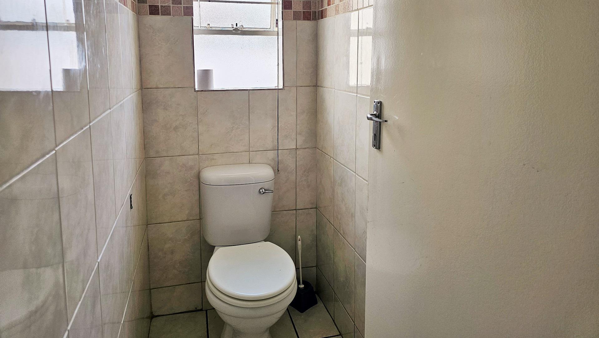 Bathroom 1 of property in Brits