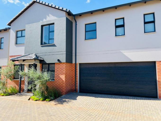 3 Bedroom Duplex for Sale For Sale in Montana - MR669055