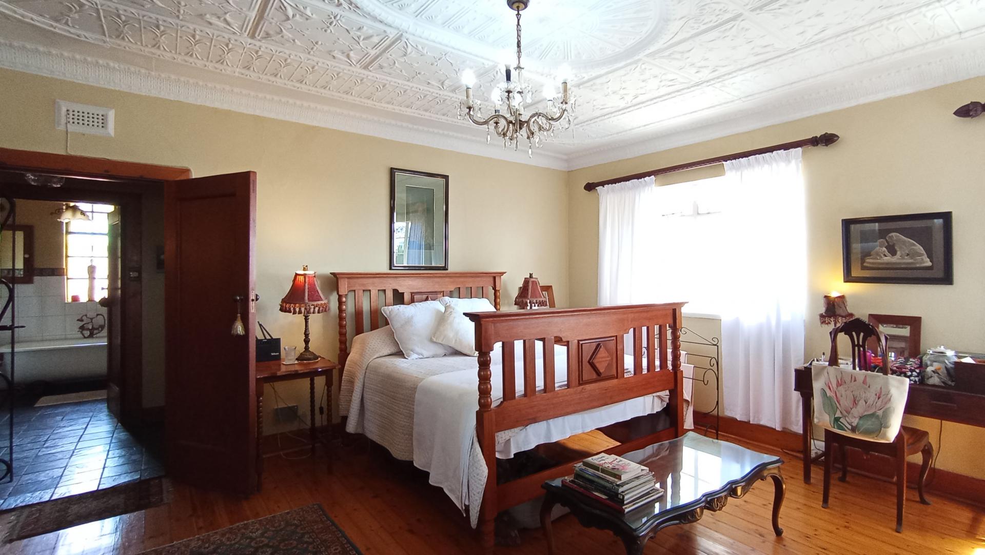 Main Bedroom of property in Auckland Park