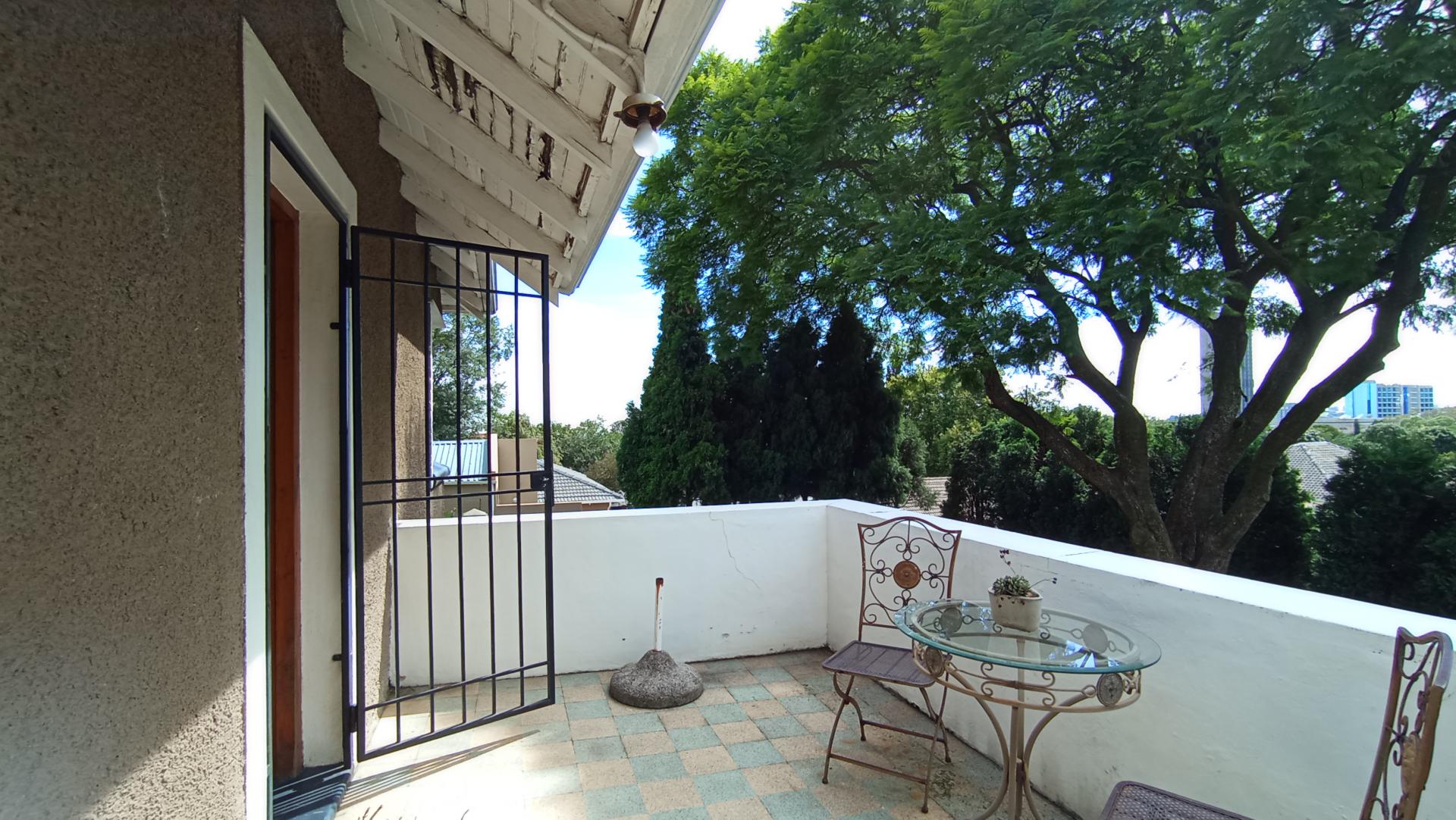 Balcony - 27 square meters of property in Auckland Park