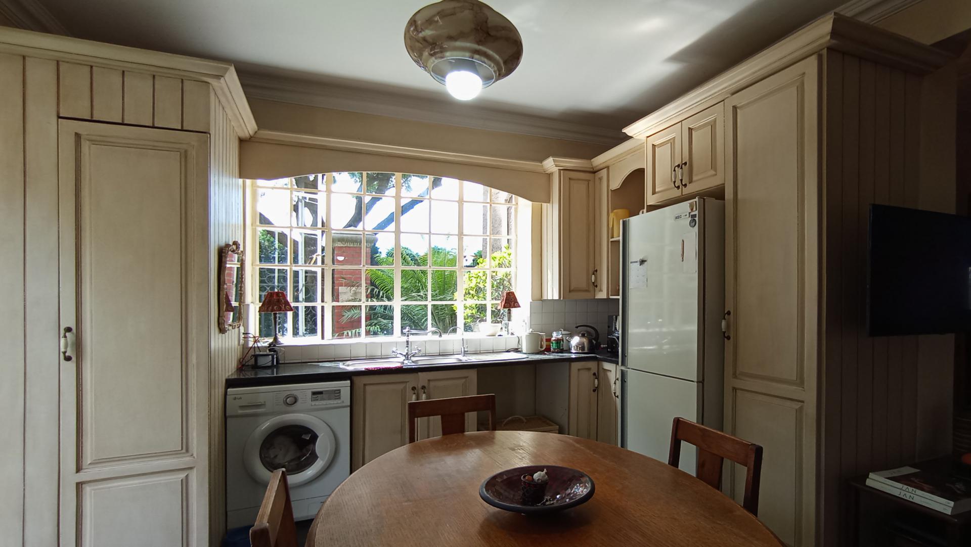 Kitchen - 18 square meters of property in Auckland Park