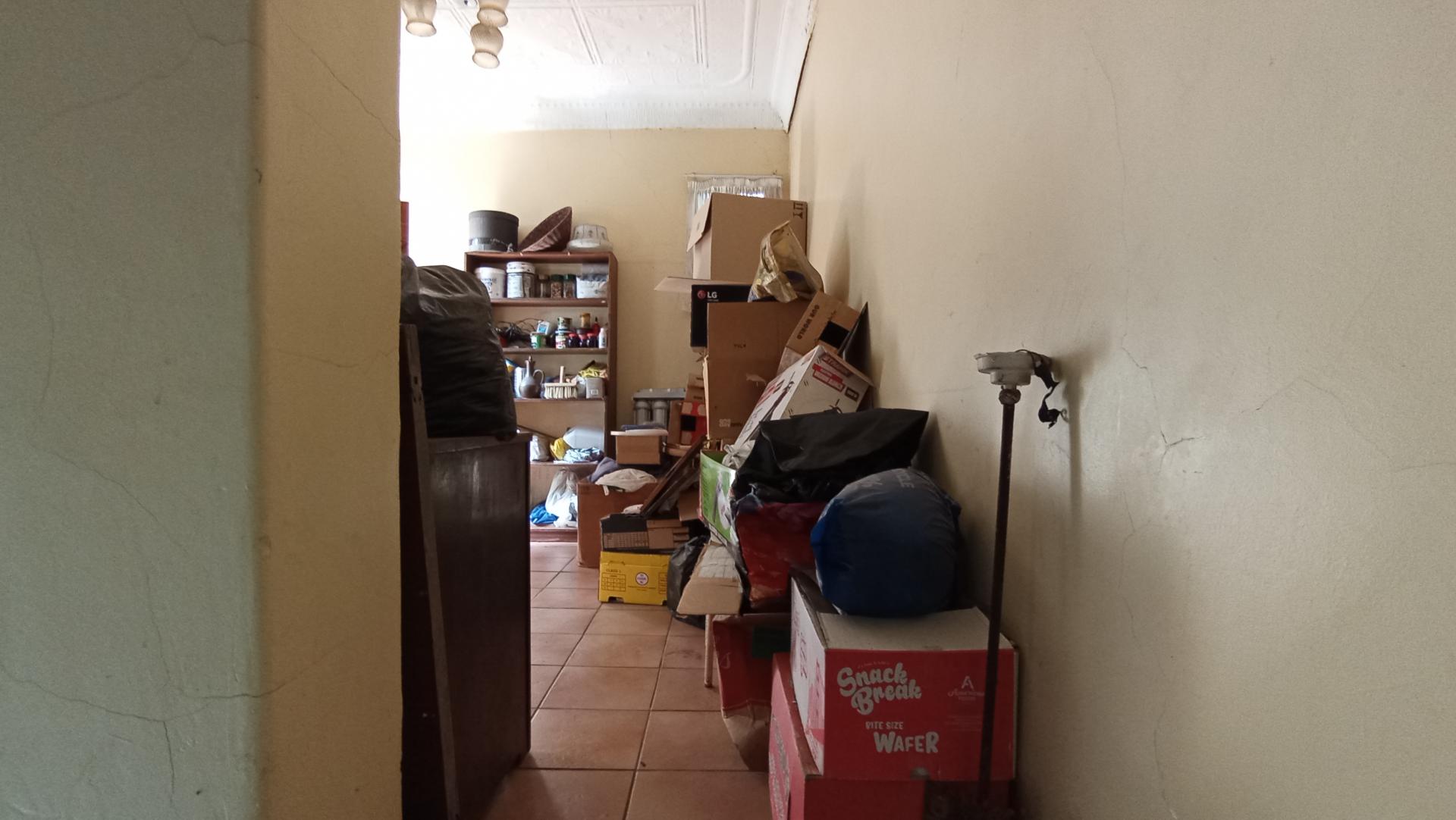 Bathroom 1 - 15 square meters of property in Auckland Park