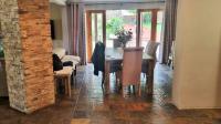 Dining Room of property in Mondeor