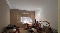 Study - 36 square meters of property in Mondeor