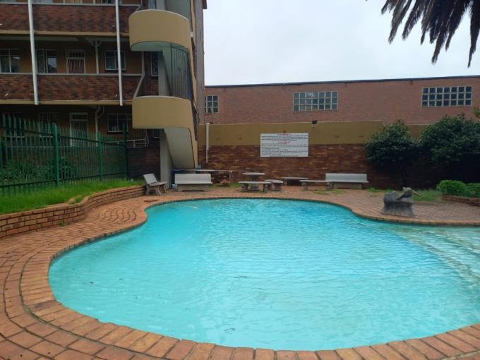 1 Bedroom Apartment for Sale For Sale in Turffontein - MR669138