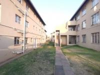 2 Bedroom 1 Bathroom Simplex for Sale for sale in Naturena