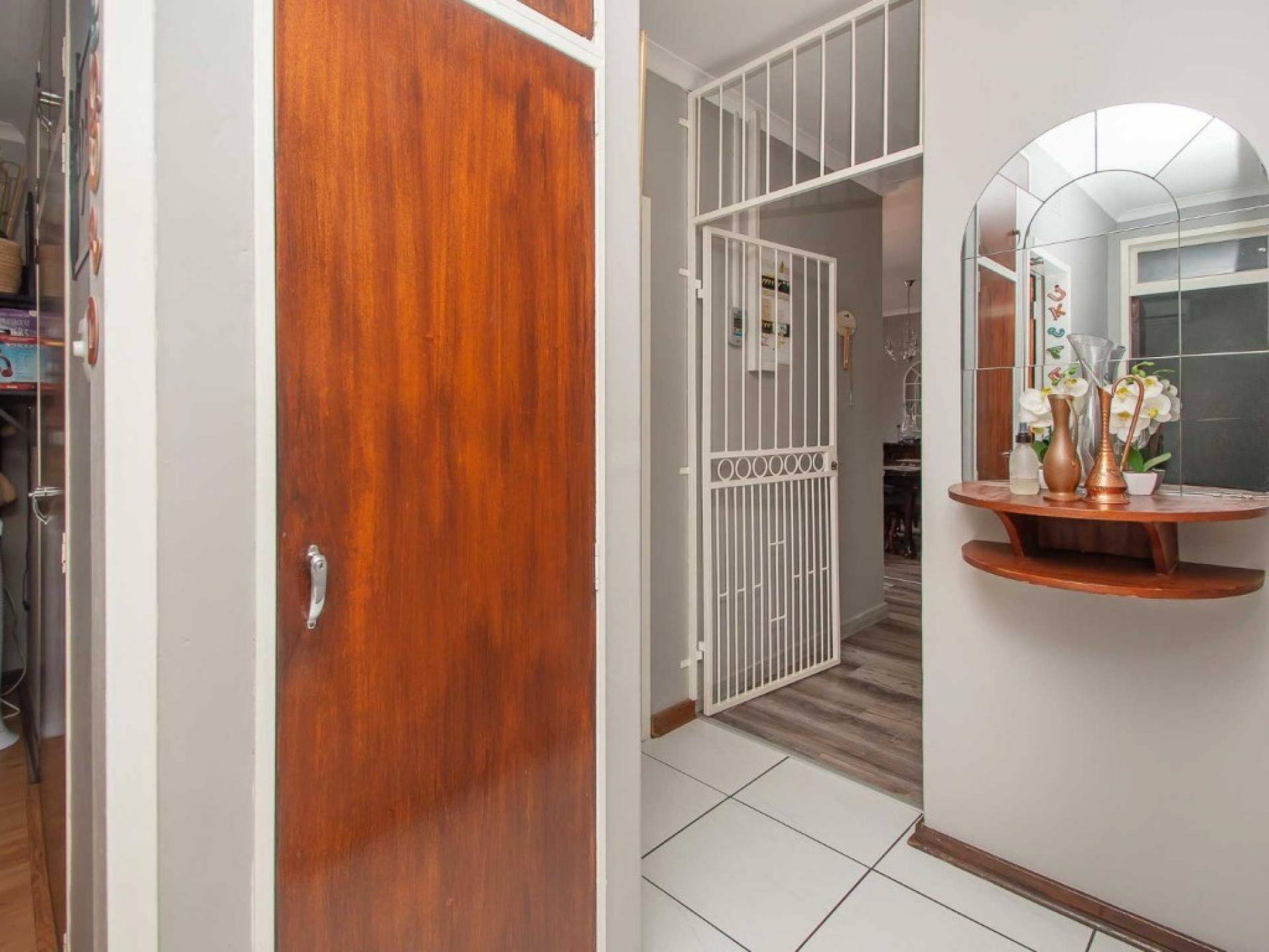  of property in Wilropark