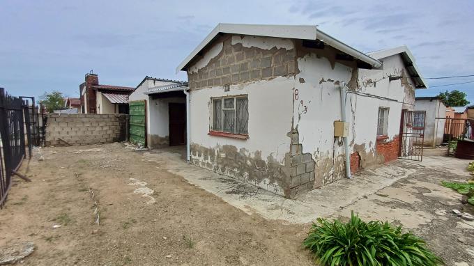 2 Bedroom House for Sale For Sale in Ladysmith - MR669178