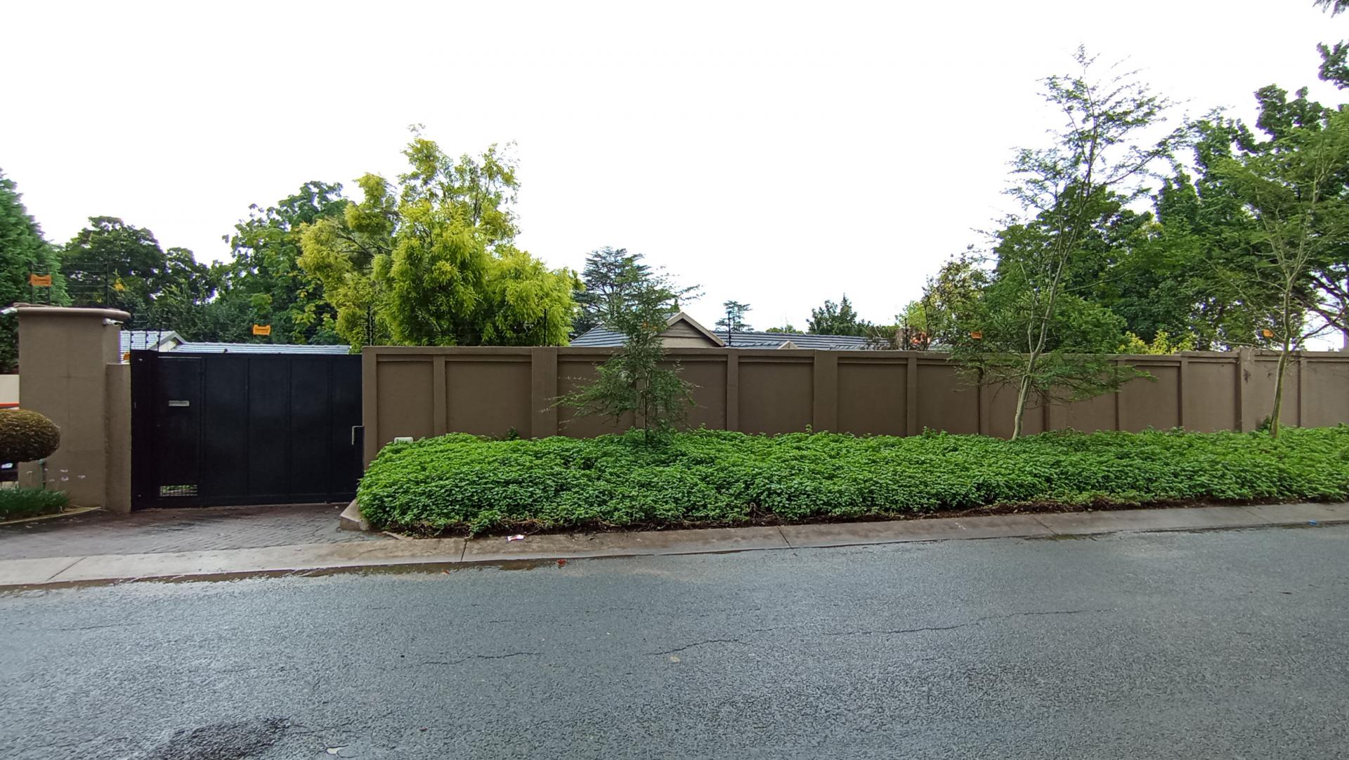 Front View of property in Parkmore