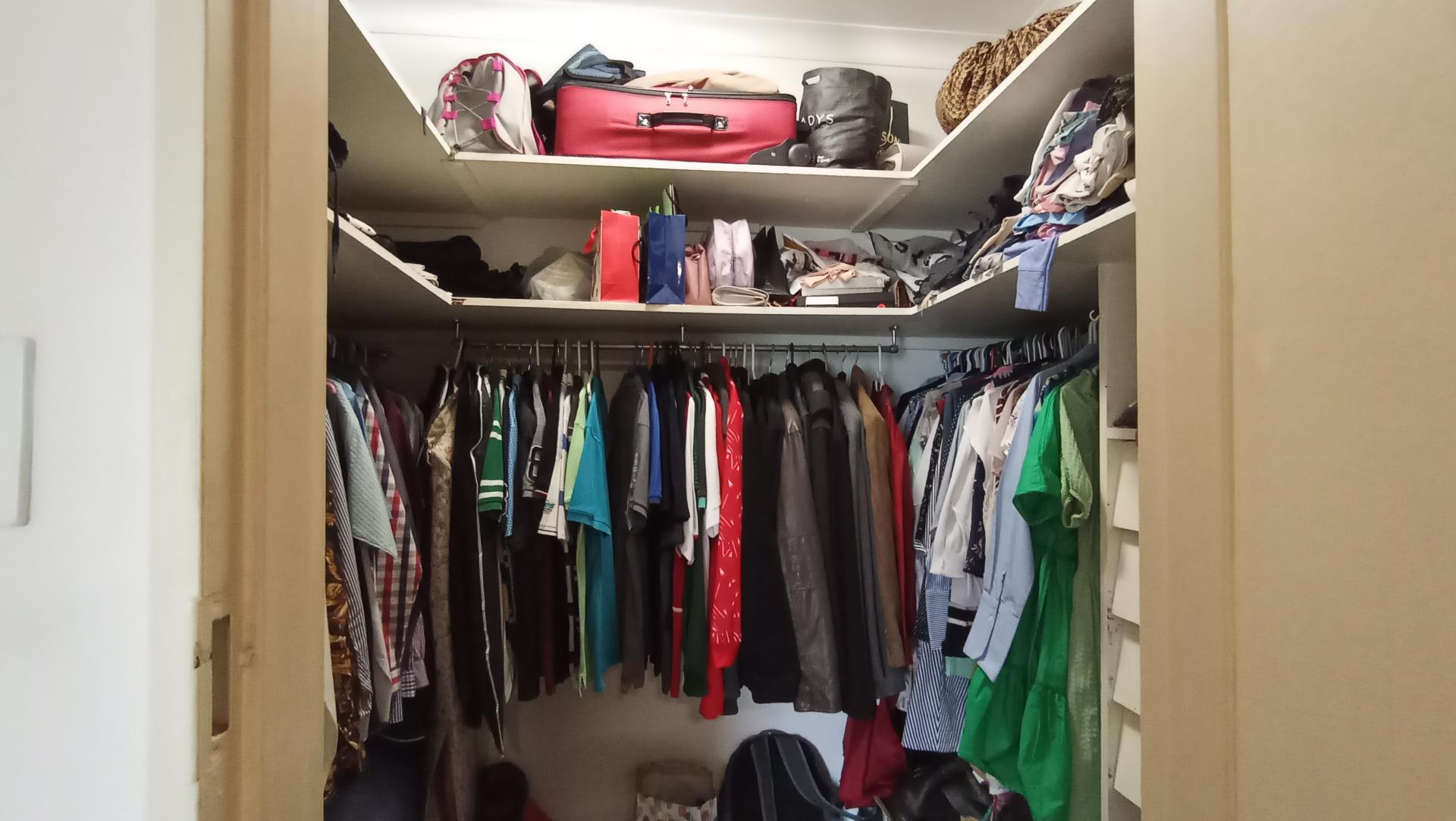 Main Bedroom - 30 square meters of property in Parkmore