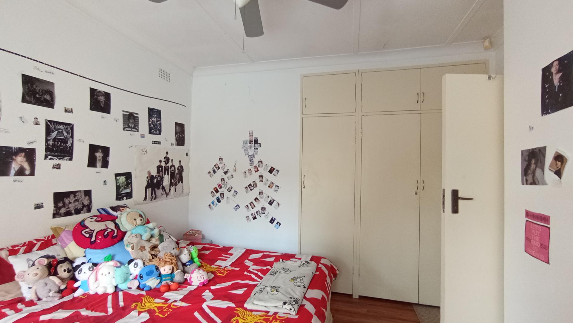 Bed Room 1 - 23 square meters of property in Parkmore