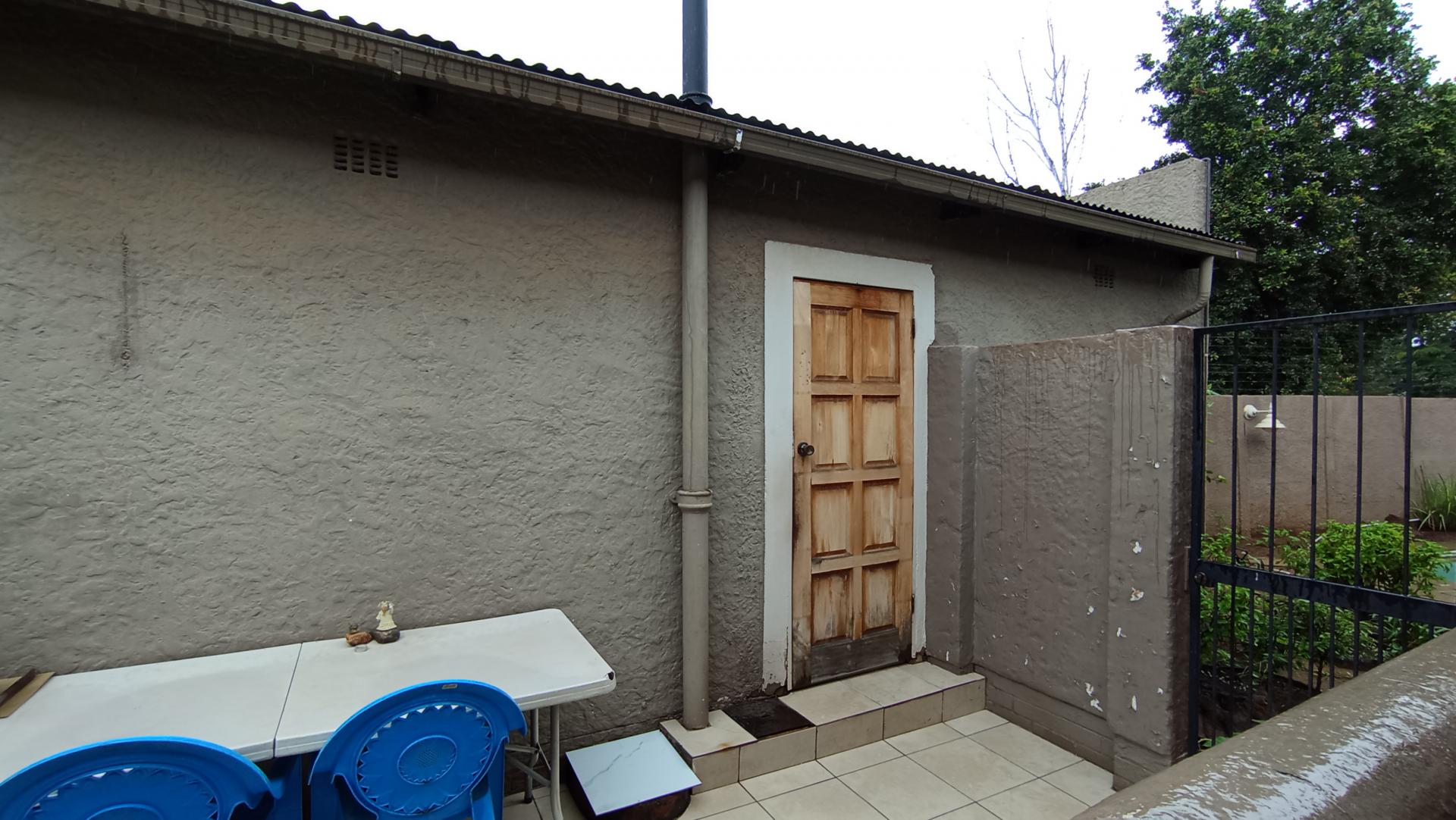 Front View of property in Parkmore