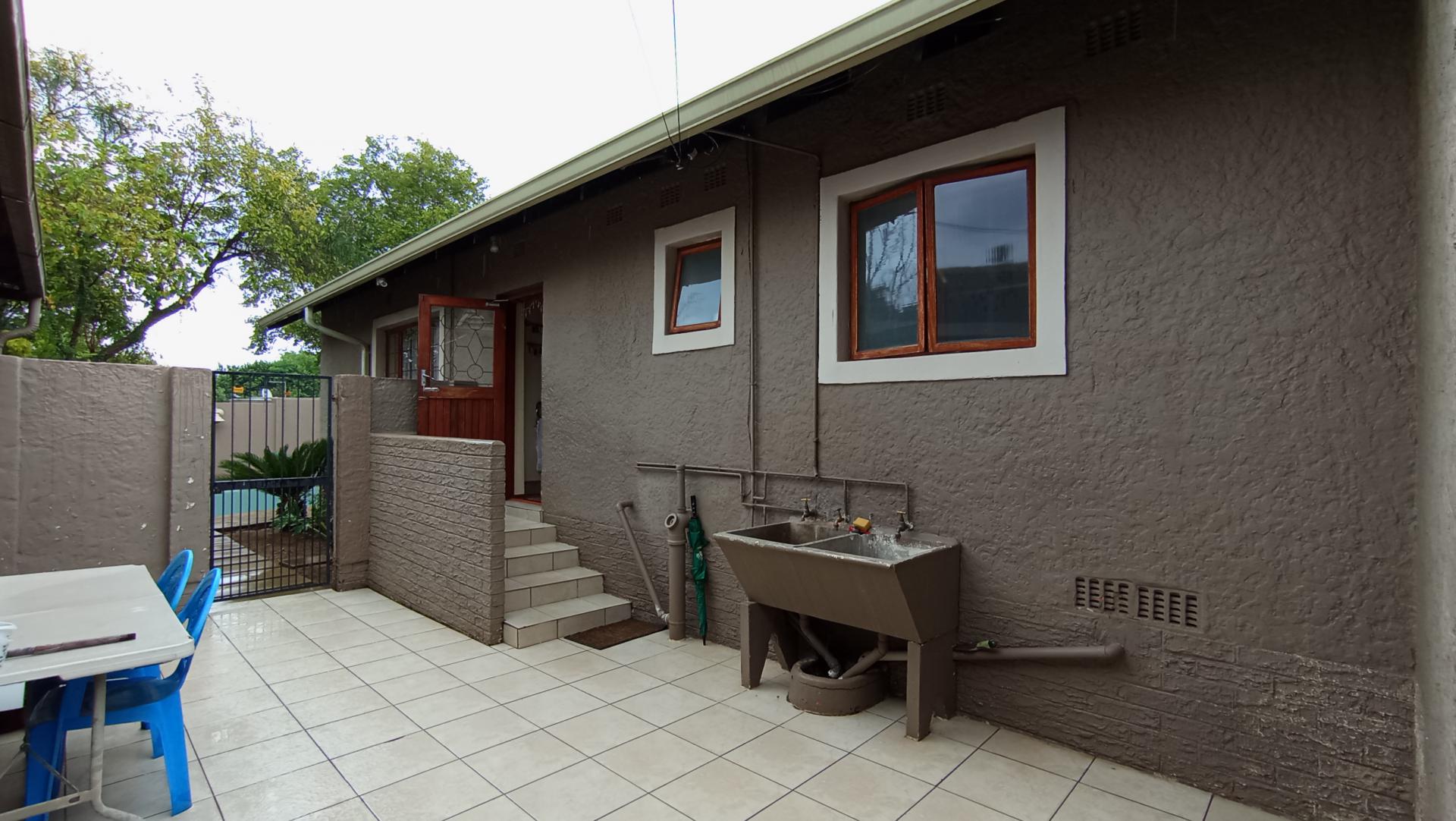 Backyard of property in Parkmore