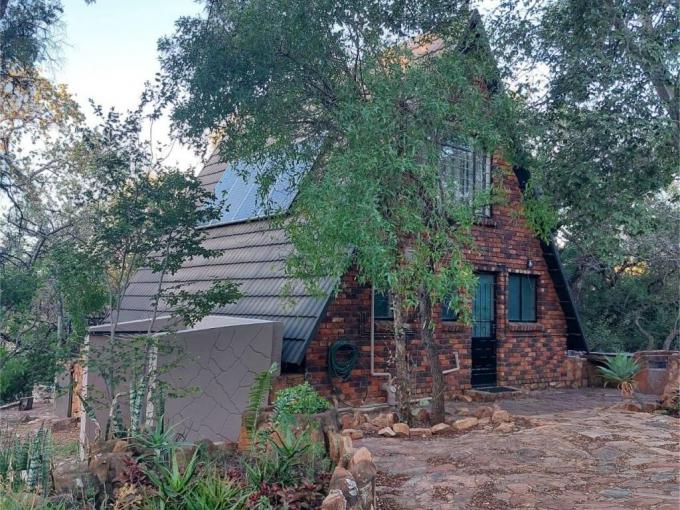 2 Bedroom House for Sale For Sale in Rustenburg - MR669255