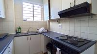 Kitchen - 7 square meters of property in Essenwood