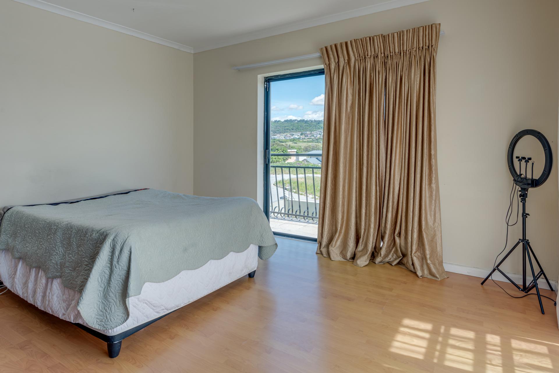  of property in Lovemore Park