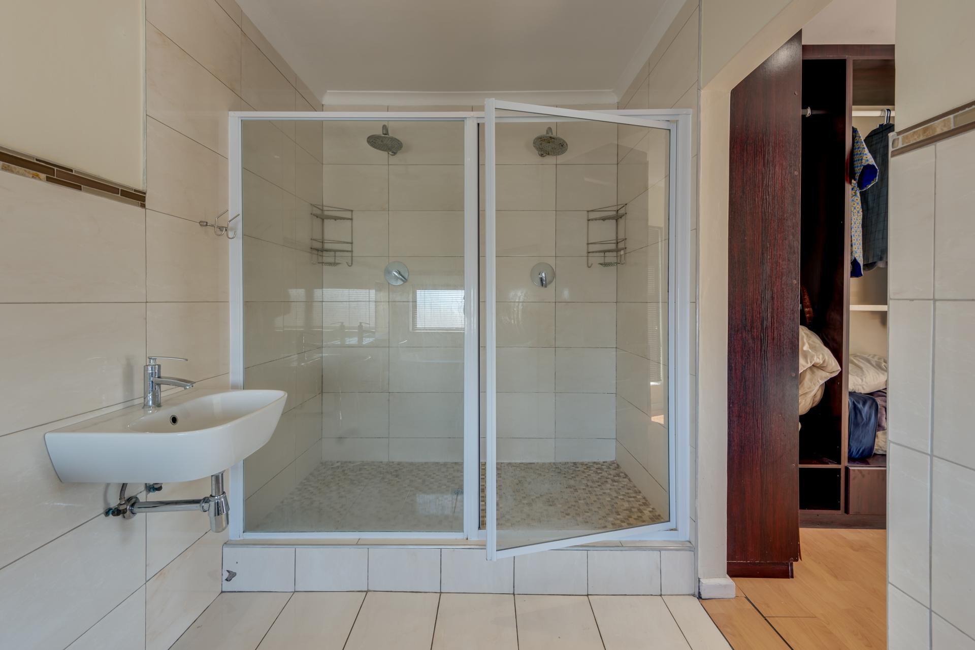  of property in Lovemore Park