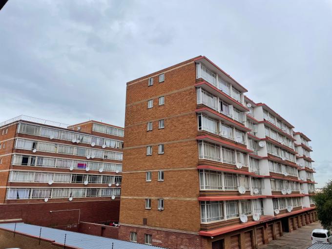 2 Bedroom Apartment for Sale For Sale in Muckleneuk - MR669340