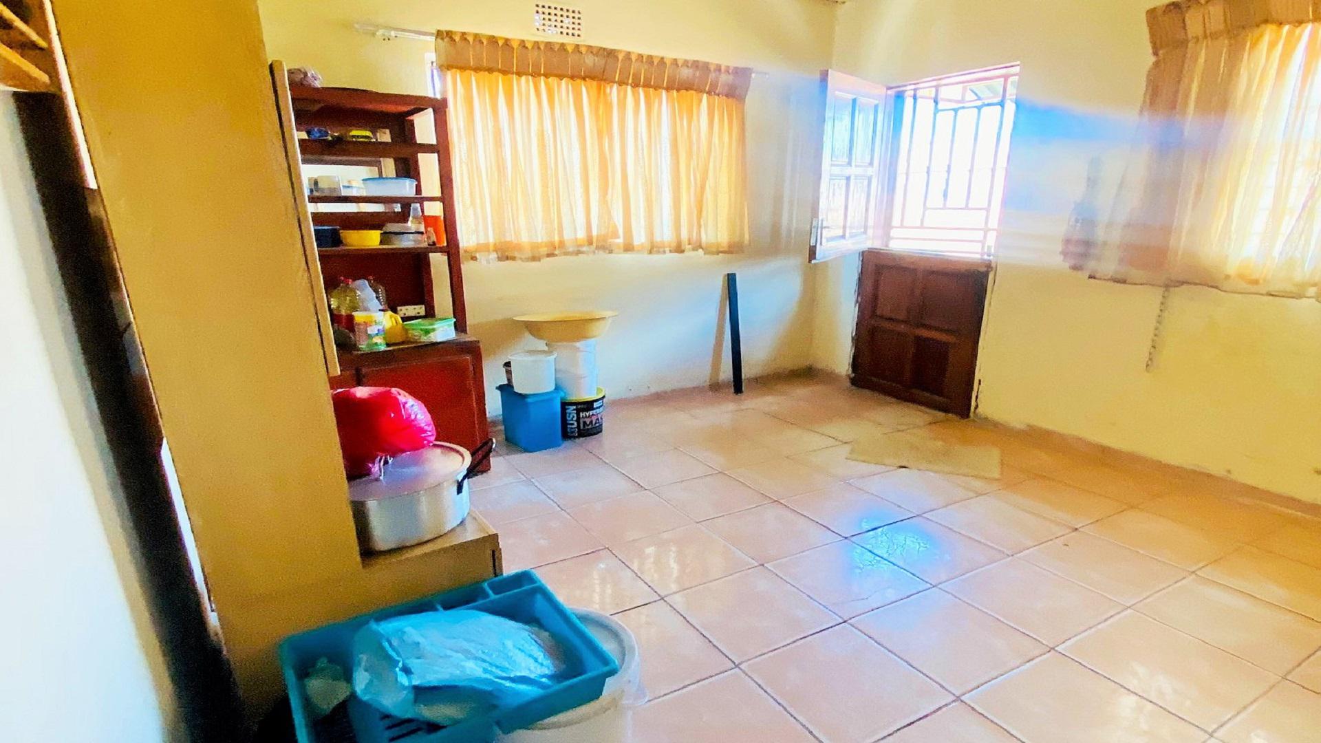 Kitchen of property in Langaville