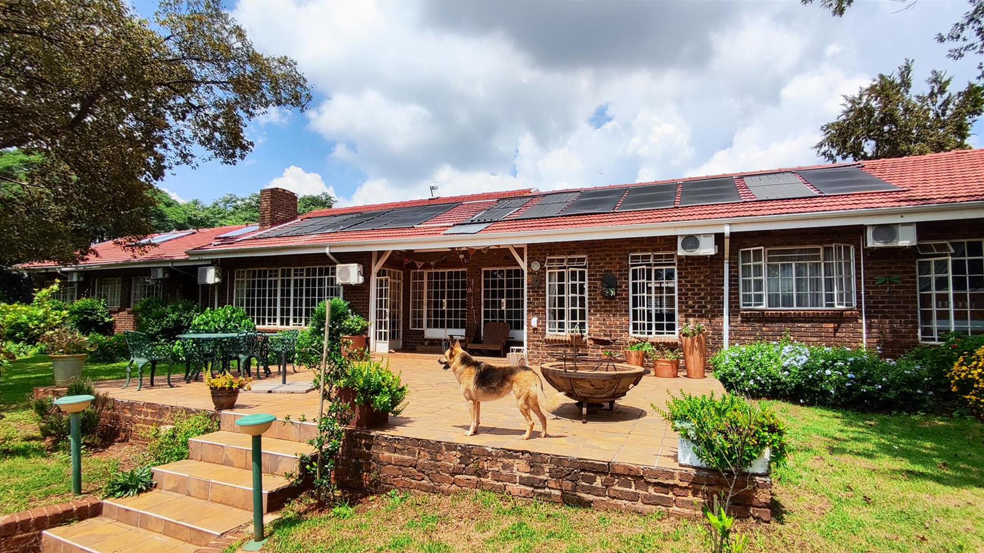 Backyard of property in De Deur