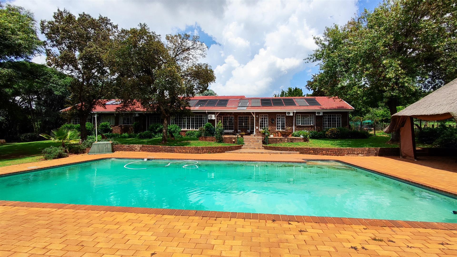 Garden of property in De Deur