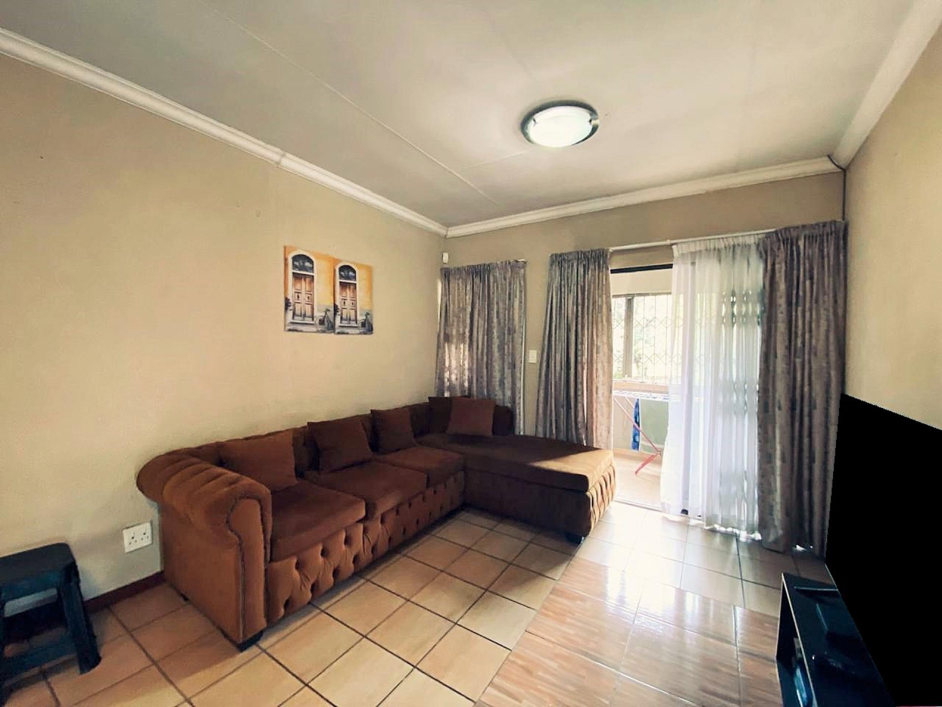 Lounges of property in Sasolburg