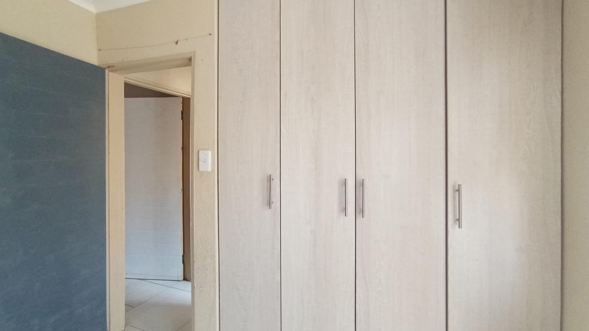 Bed Room 3 - 12 square meters of property in Soshanguve East