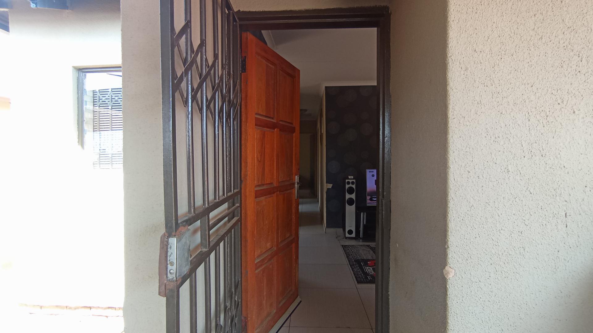 Front View of property in Soshanguve East
