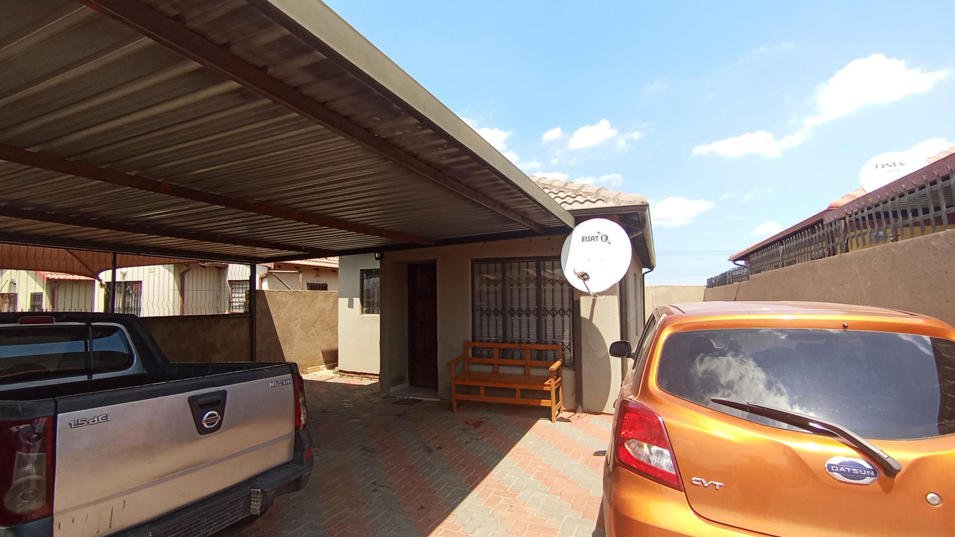 Front View of property in Soshanguve East