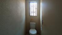 Bathroom 2 - 2 square meters of property in Soshanguve East