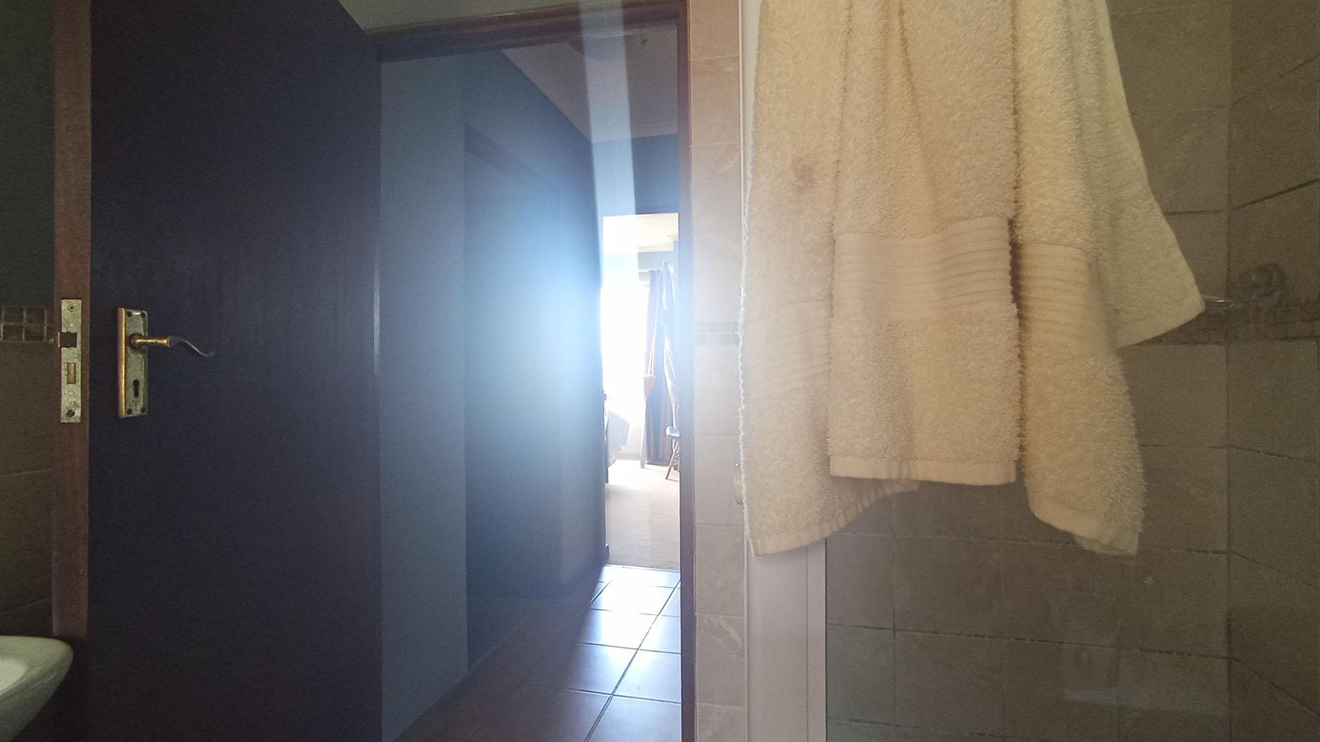 Bathroom 1 - 4 square meters of property in Montana Tuine