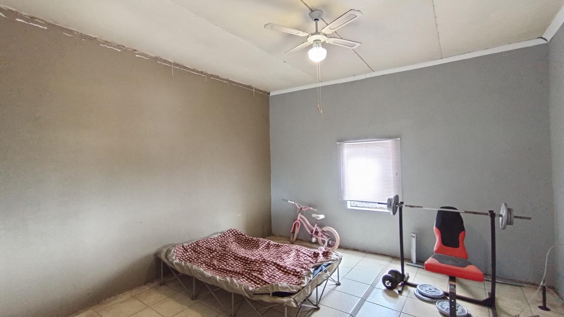 Bed Room 3 - 20 square meters of property in Fynnland