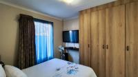 Main Bedroom - 12 square meters of property in Albertsdal