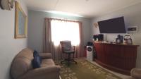 Lounges - 12 square meters of property in Riverside View