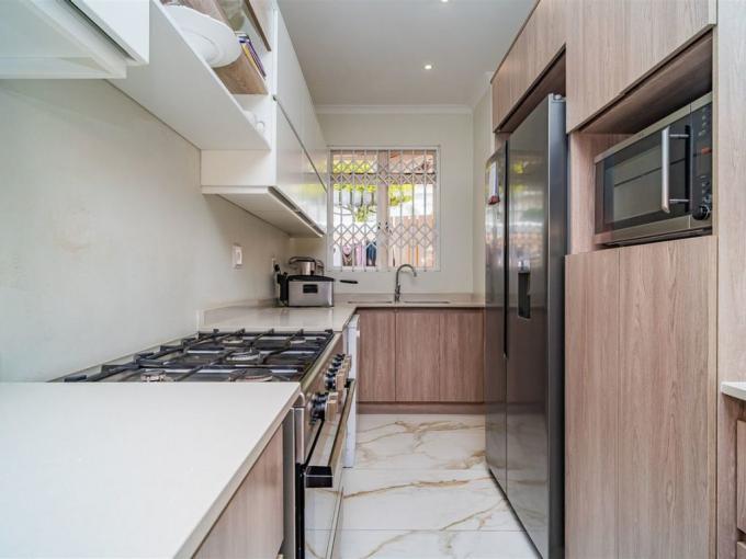 2 Bedroom Simplex for Sale For Sale in Westville  - MR669511