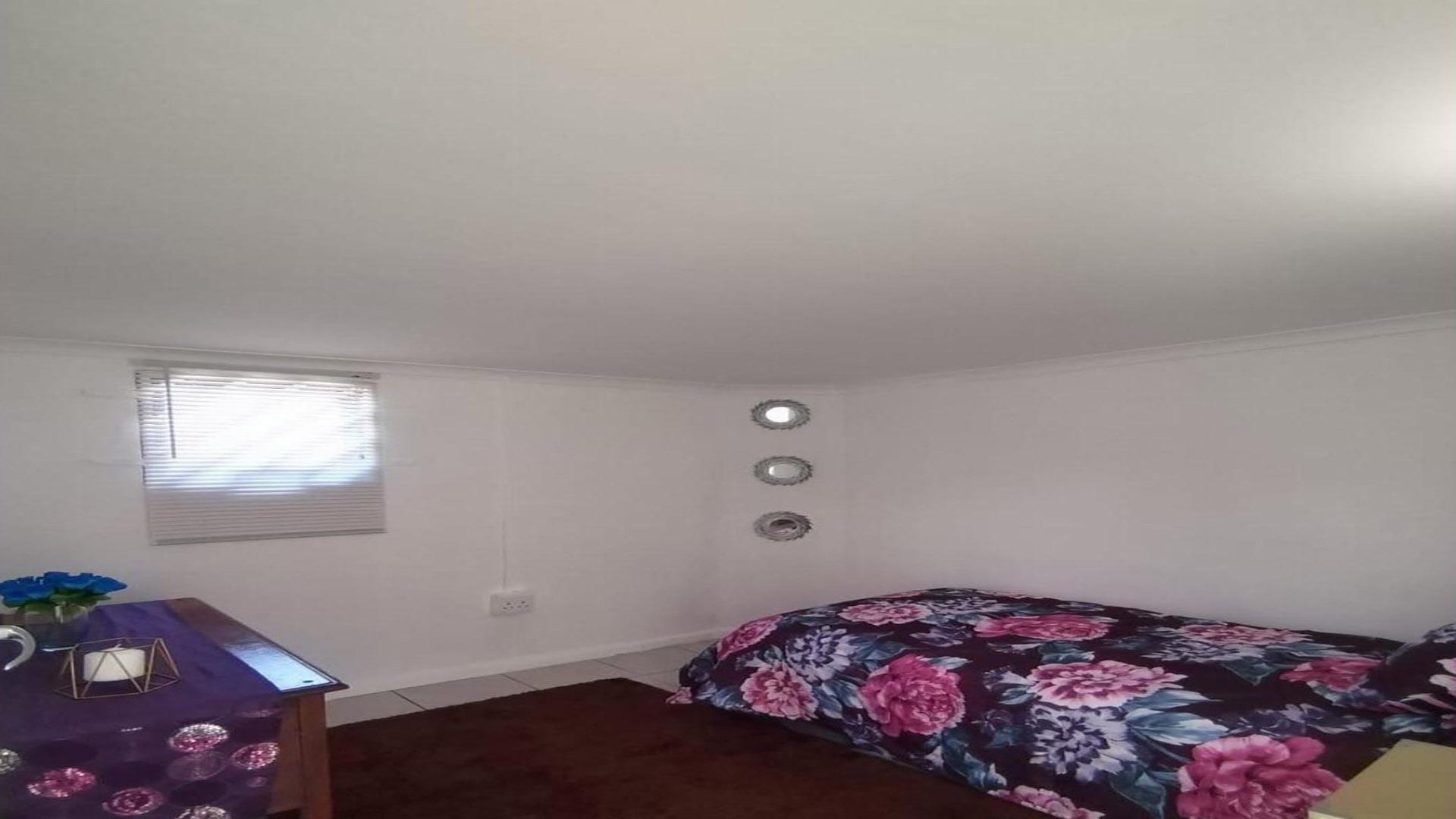 Bed Room 2 of property in Westridge CP