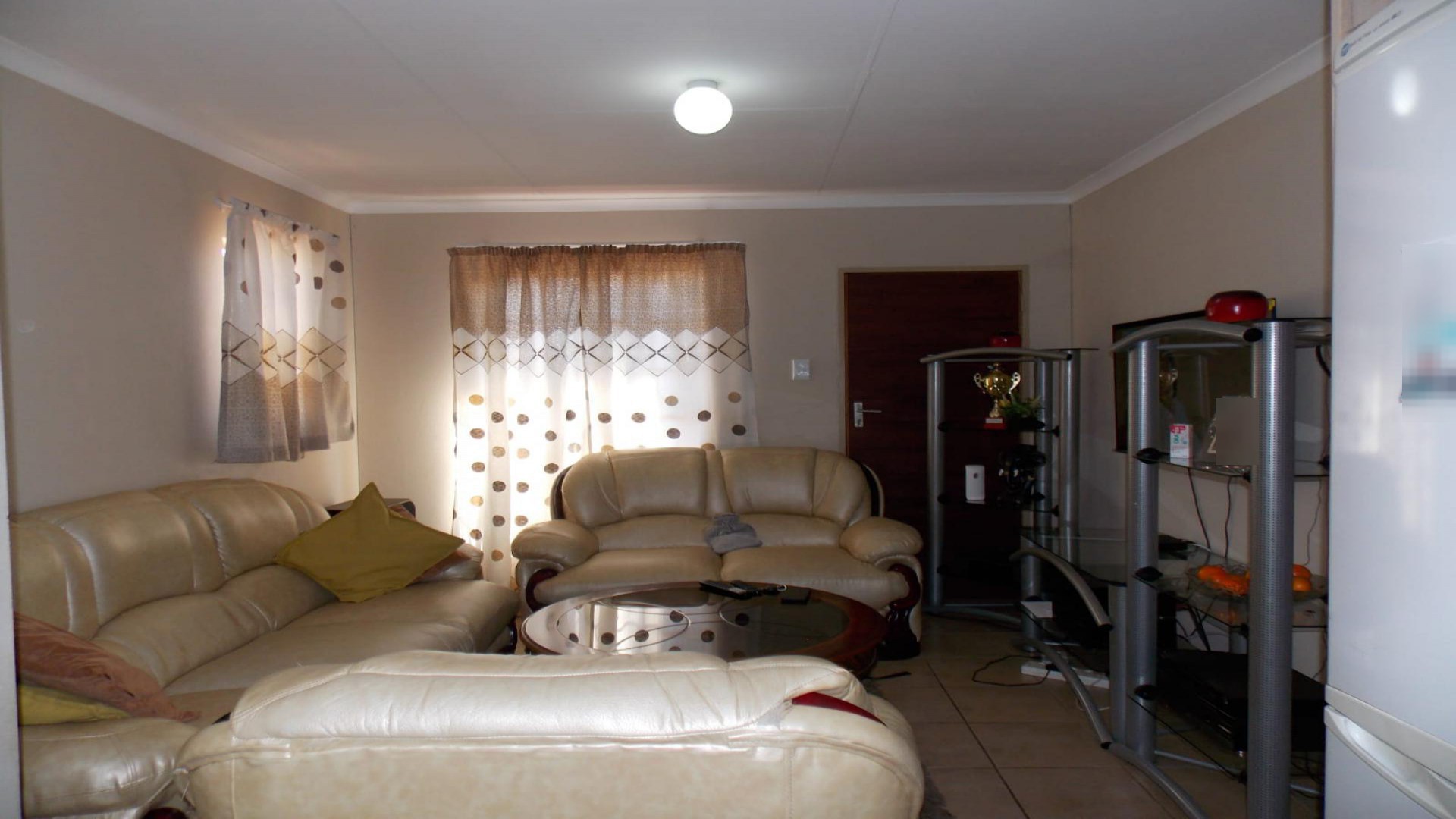Lounges of property in Palm Ridge
