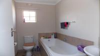 Bathroom 1 of property in Palm Ridge