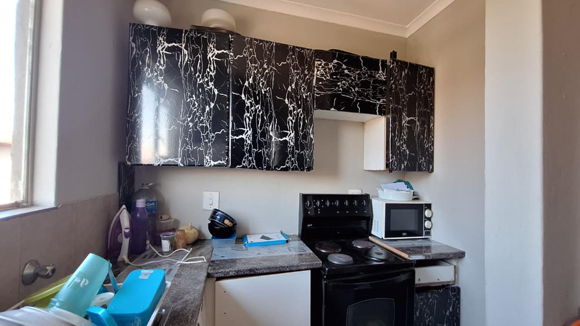 Kitchen - 7 square meters of property in Benoni