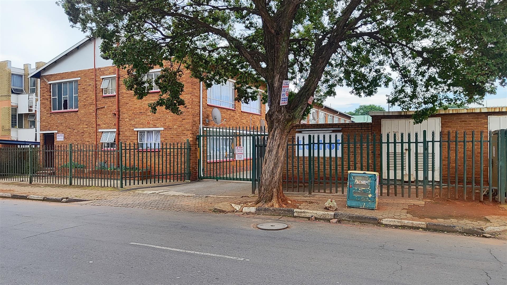 Front View of property in Kempton Park