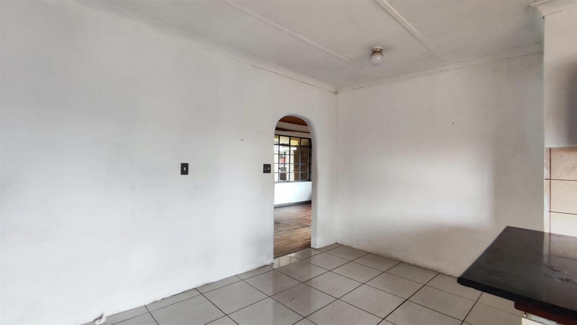 Dining Room - 15 square meters of property in Paul Krugersoord