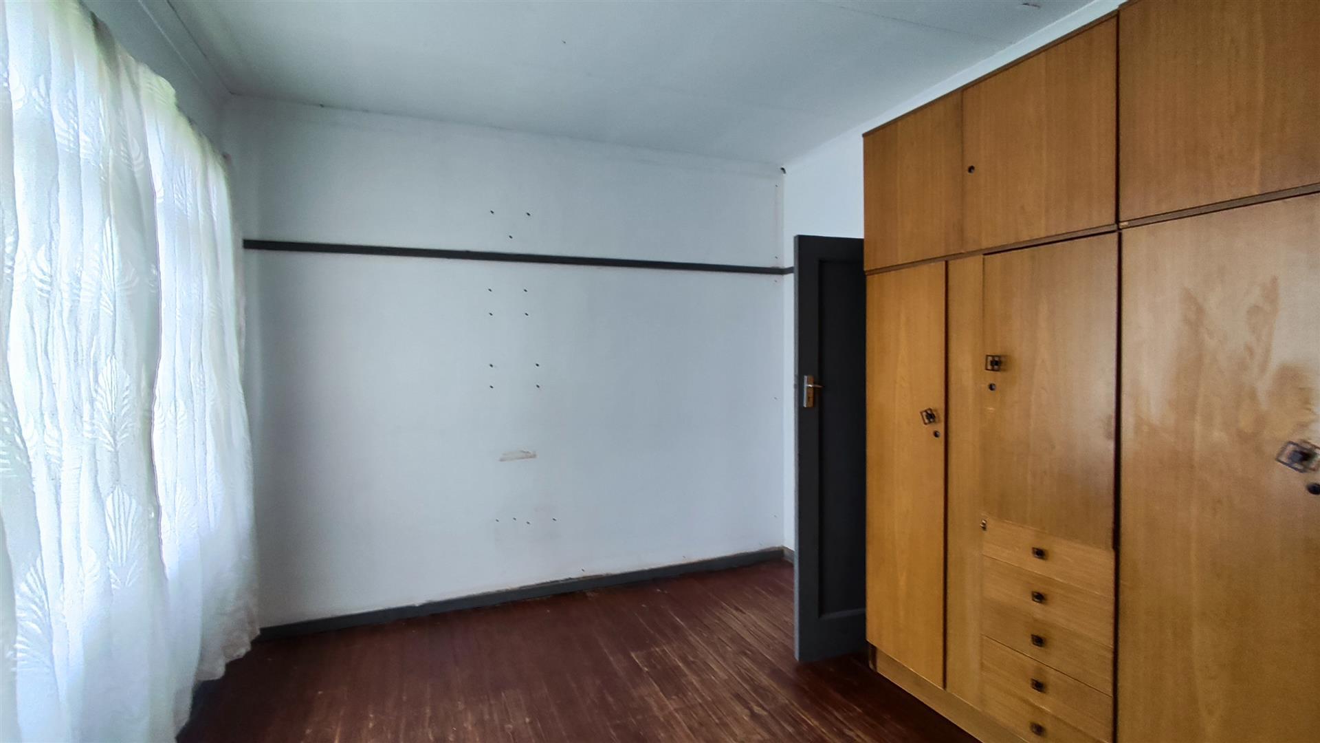 Bed Room 3 - 16 square meters of property in Paul Krugersoord