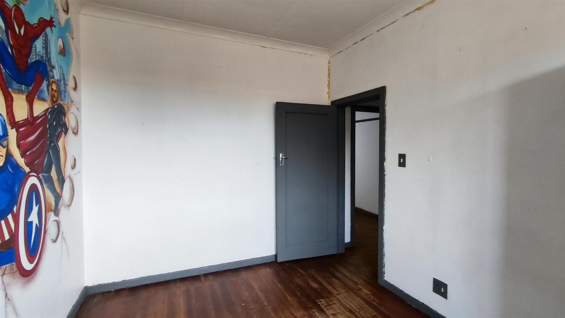 Bed Room 4 - 12 square meters of property in Paul Krugersoord