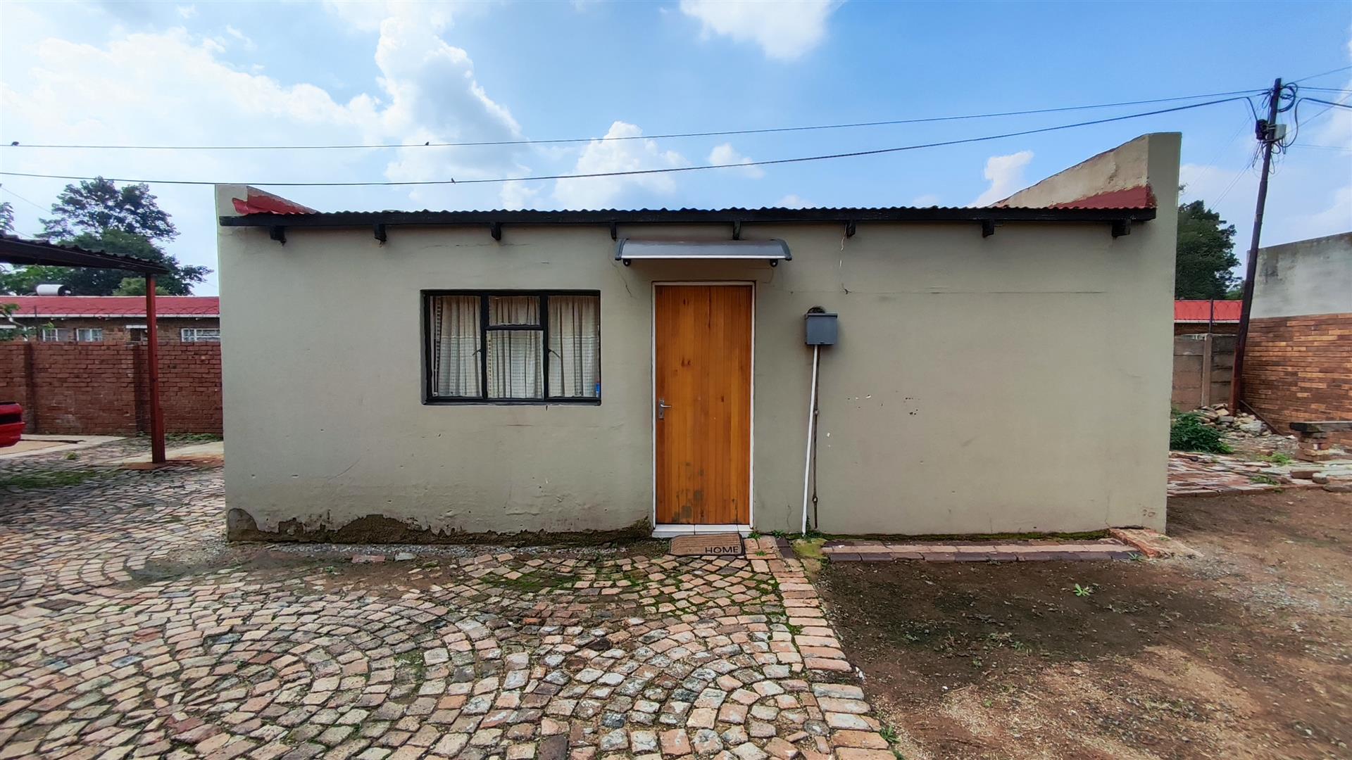 Front View of property in Paul Krugersoord